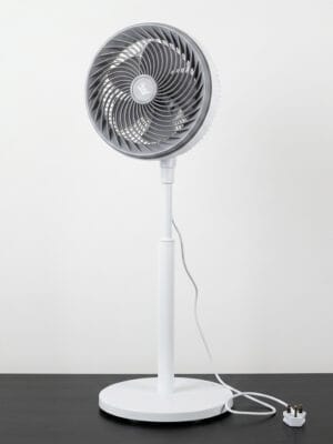 2d42e76b-fa0d-47bf-b7b7-5a9c717cf21a.jpg مروحة عمودية للتبريد و التهوية